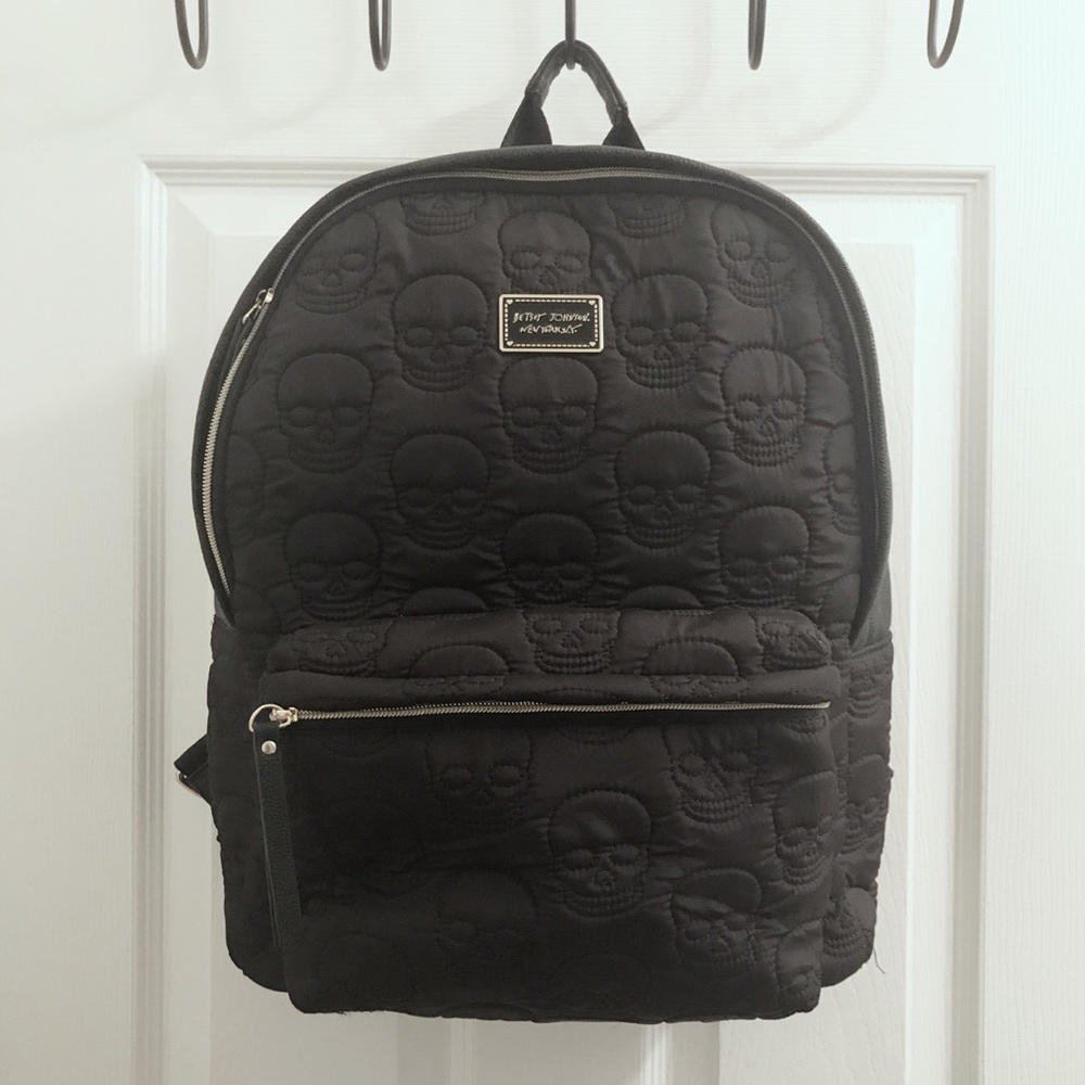 Betsey Johnson Black Skull Backpack 🖤💀